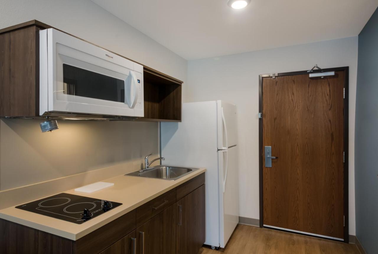 Woodspring Suites Austin Central Exterior foto